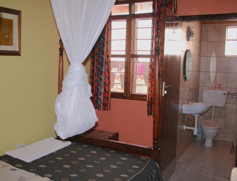 Hotel Acacia Kampala Exteriér fotografie