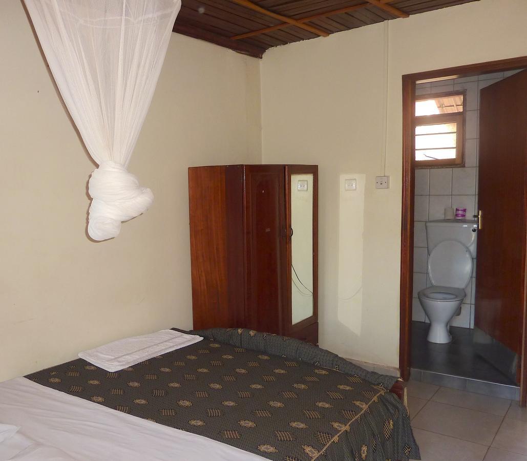 Hotel Acacia Kampala Pokoj fotografie